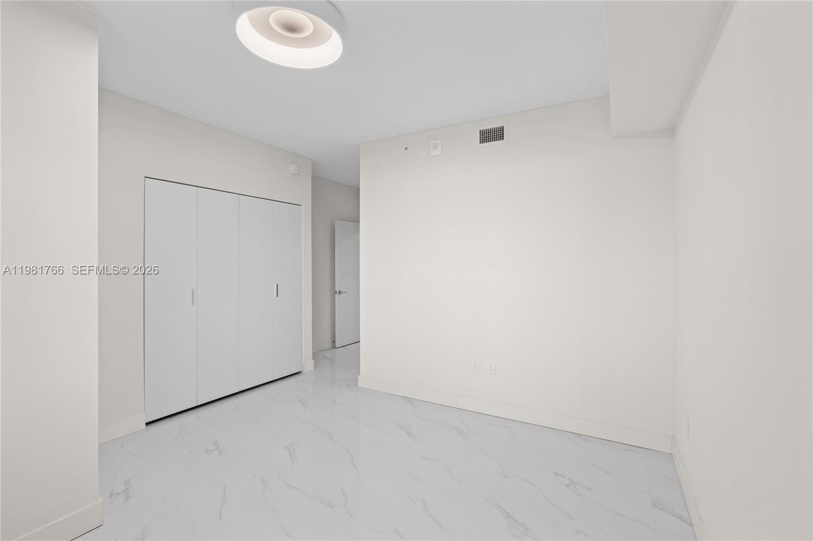 700 NE 24th St #2402 Miami, FL 33137