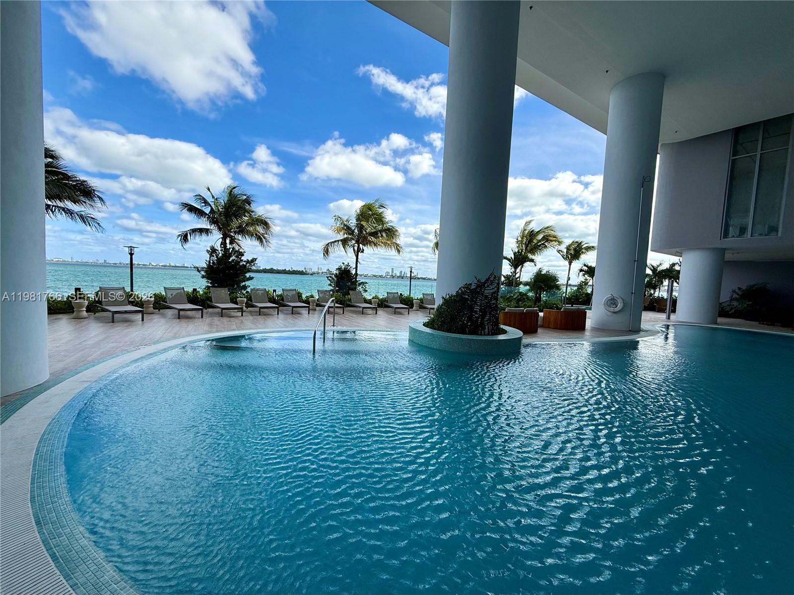 700 NE 24th St #2402 Miami, FL 33137