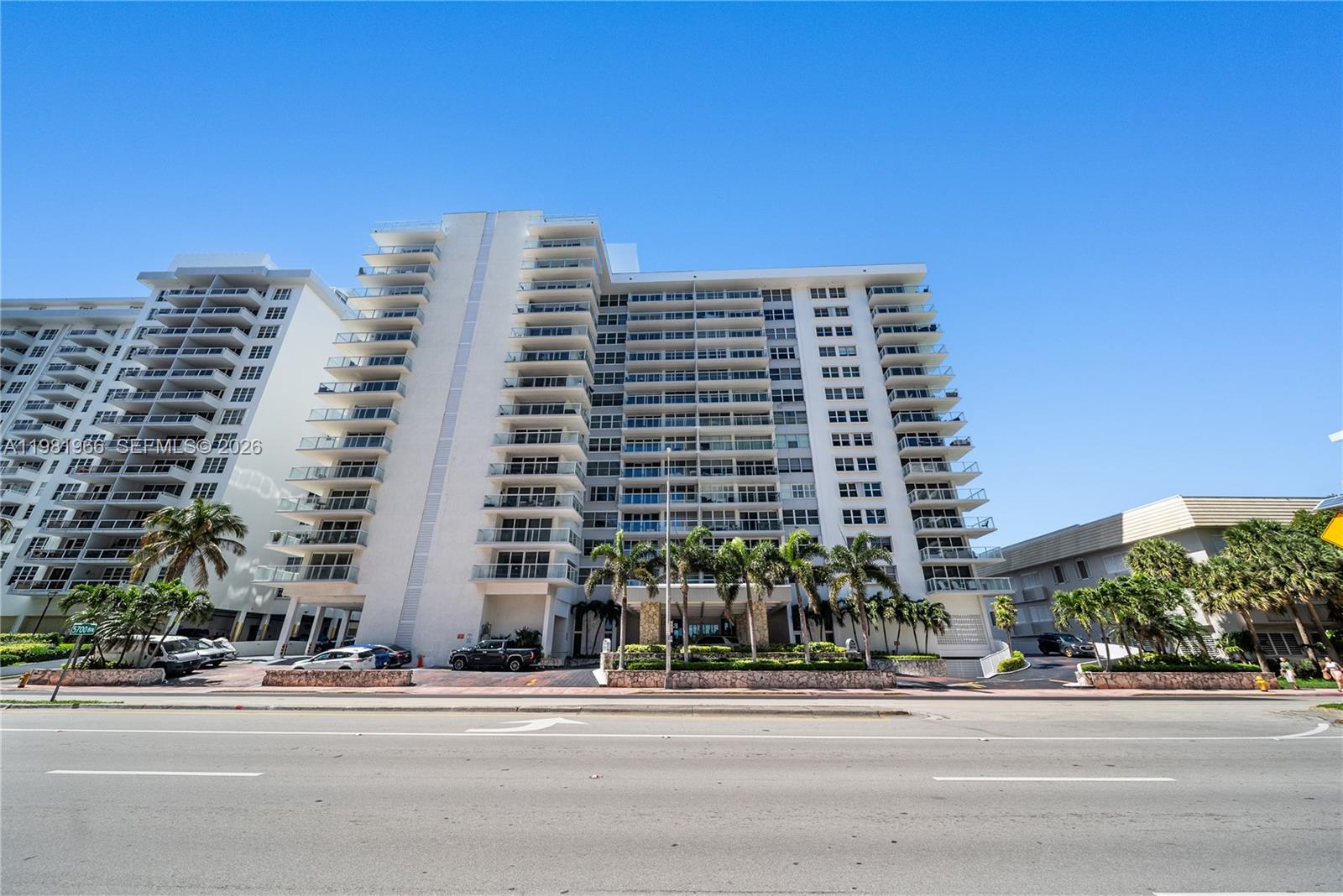 5750 Collins Ave #4F Miami Beach, FL 33140