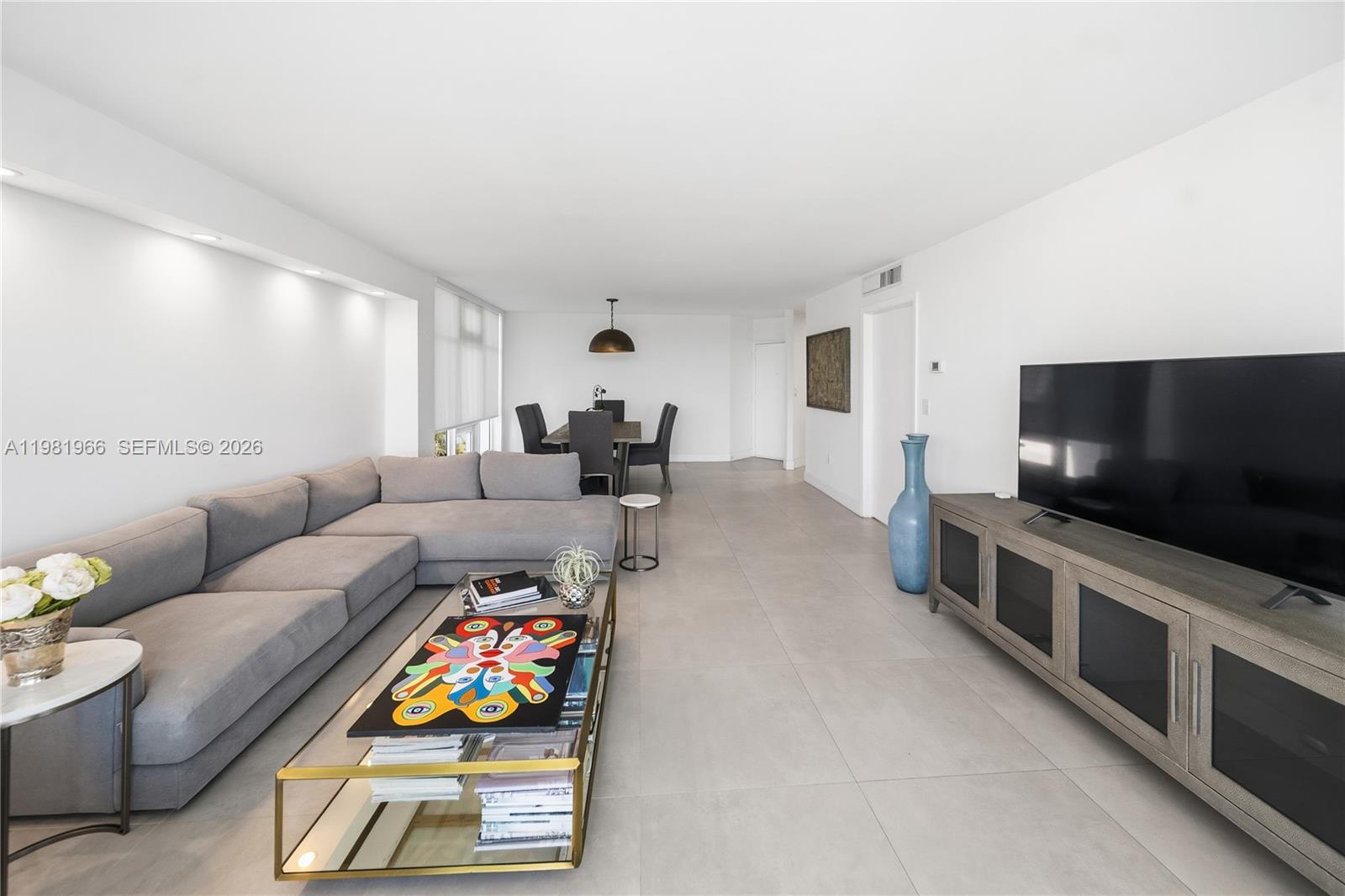 5750 Collins Ave #4F Miami Beach, FL 33140