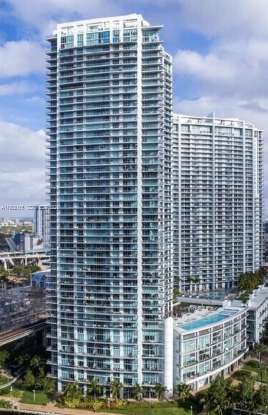 90 SW 3rd St #2116 Miami, FL 33130