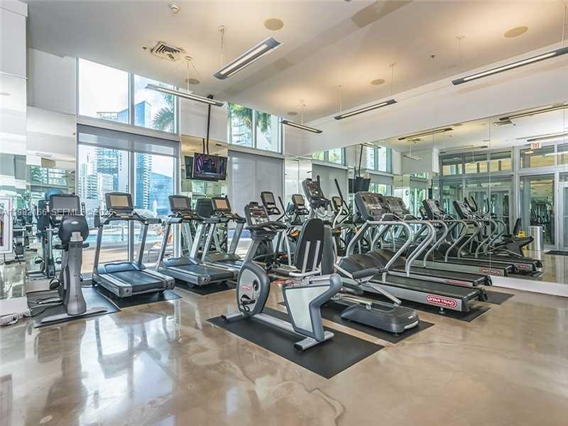 90 SW 3rd St #2116 Miami, FL 33130