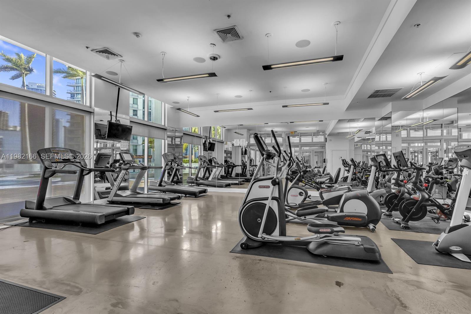 90 SW 3rd St #2116 Miami, FL 33130