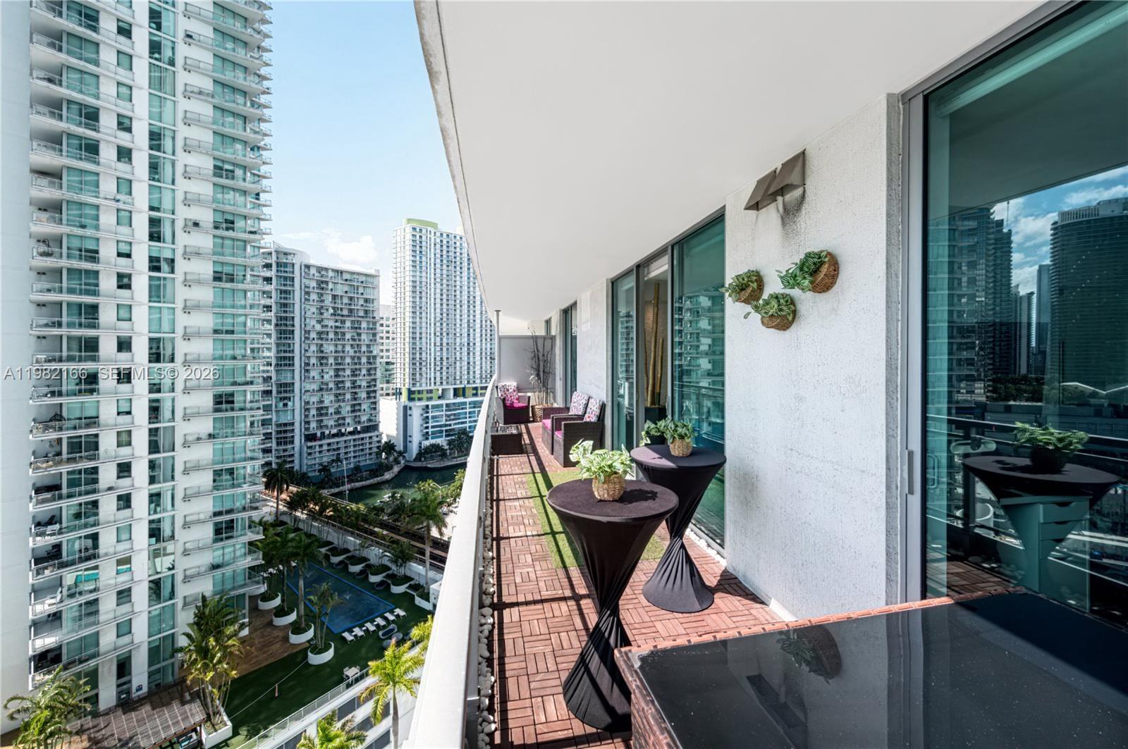 90 SW 3rd St #2116 Miami, FL 33130
