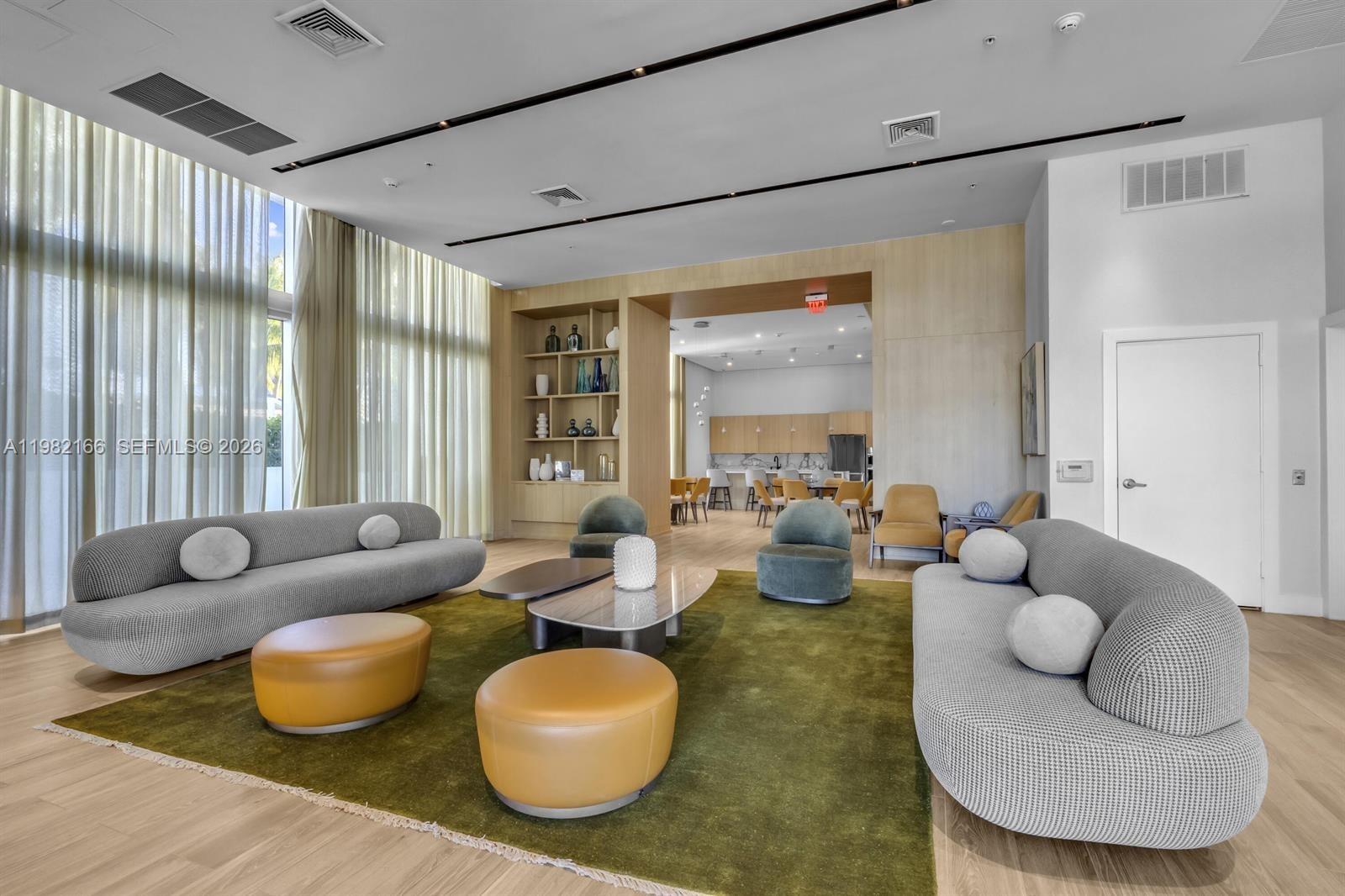 90 SW 3rd St #2116 Miami, FL 33130