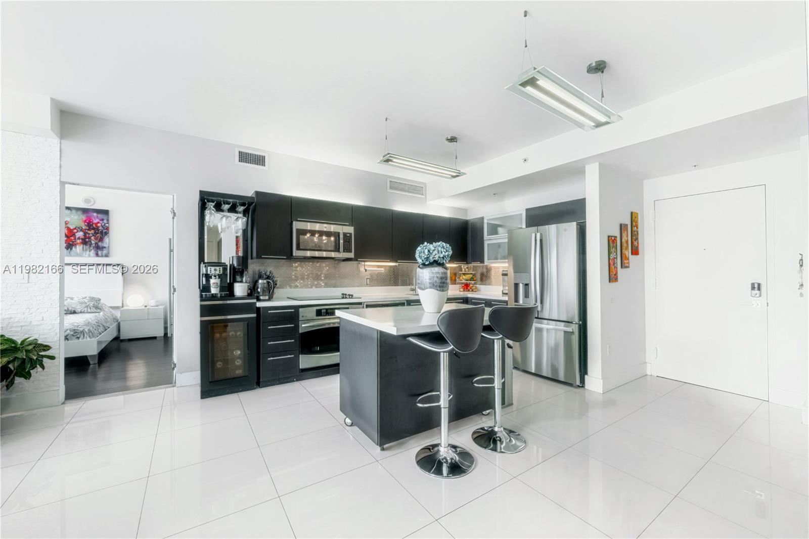 90 SW 3rd St #2116 Miami, FL 33130