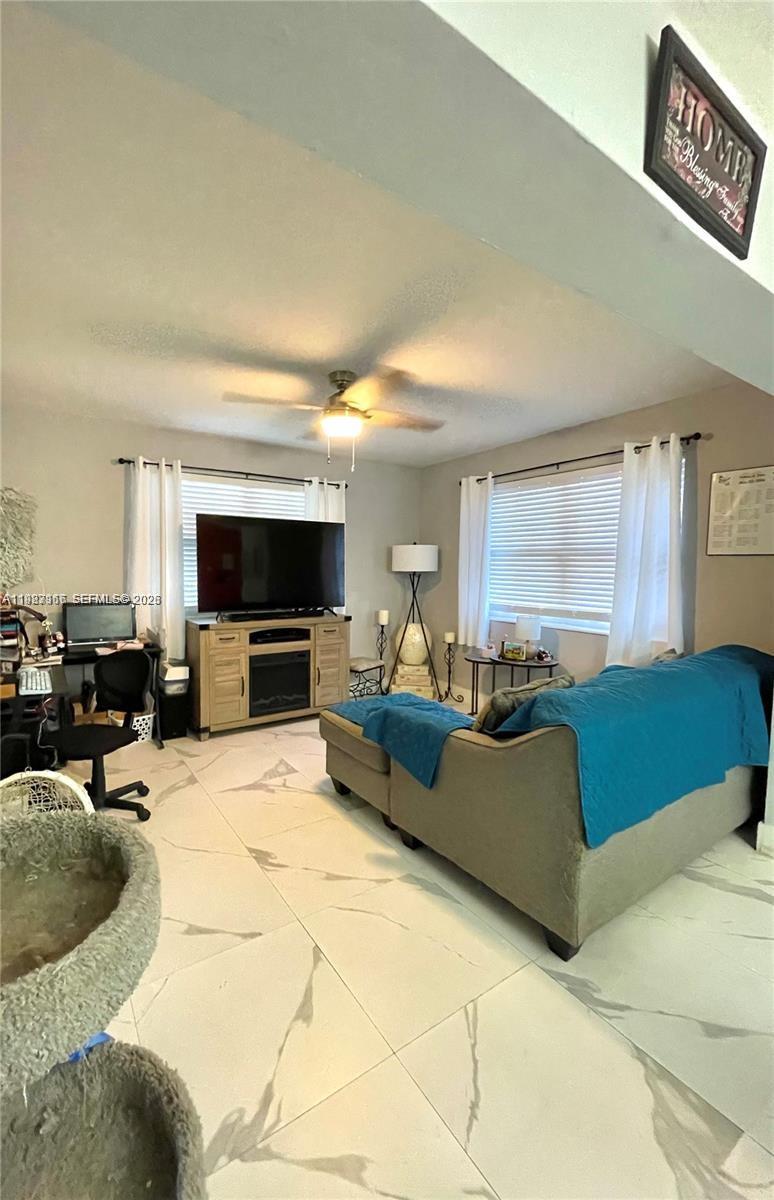 210 SW 65th Way Pembroke Pines, FL 33023