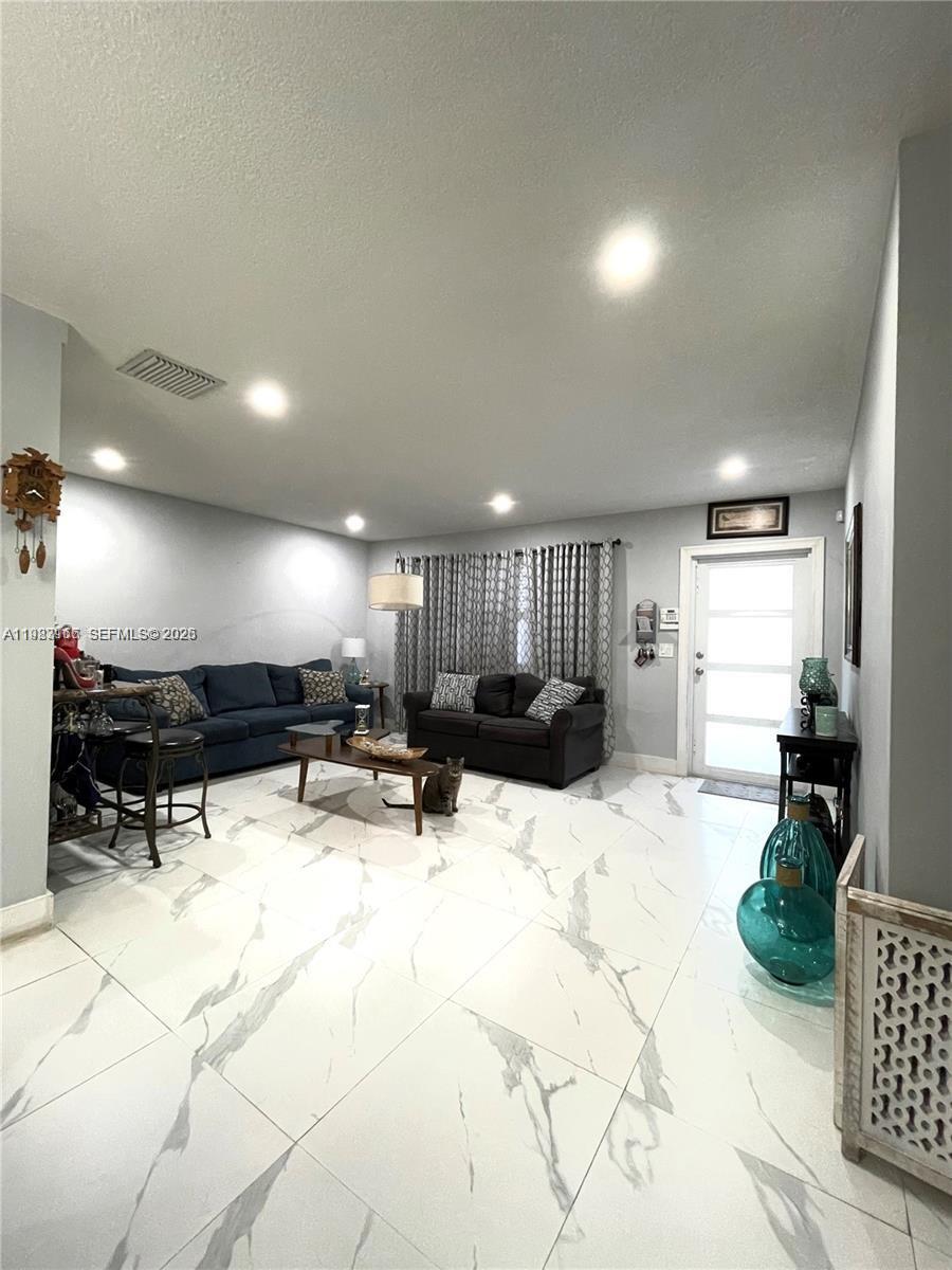 210 SW 65th Way Pembroke Pines, FL 33023