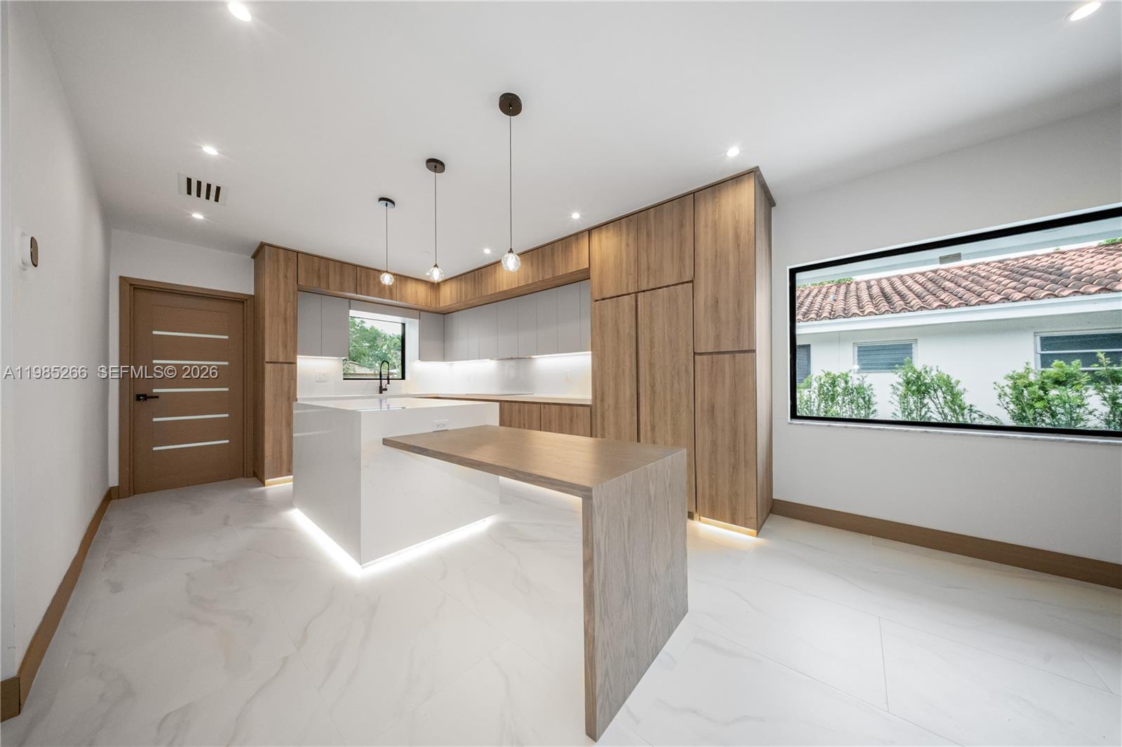 4241 Red Rd Coral Gables, FL 33155