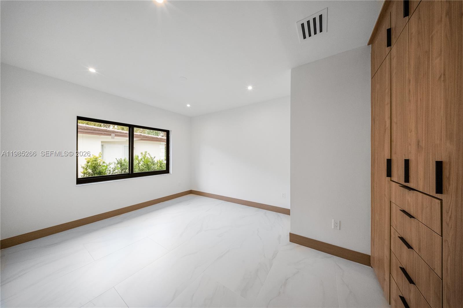 4241 Red Rd Coral Gables, FL 33155