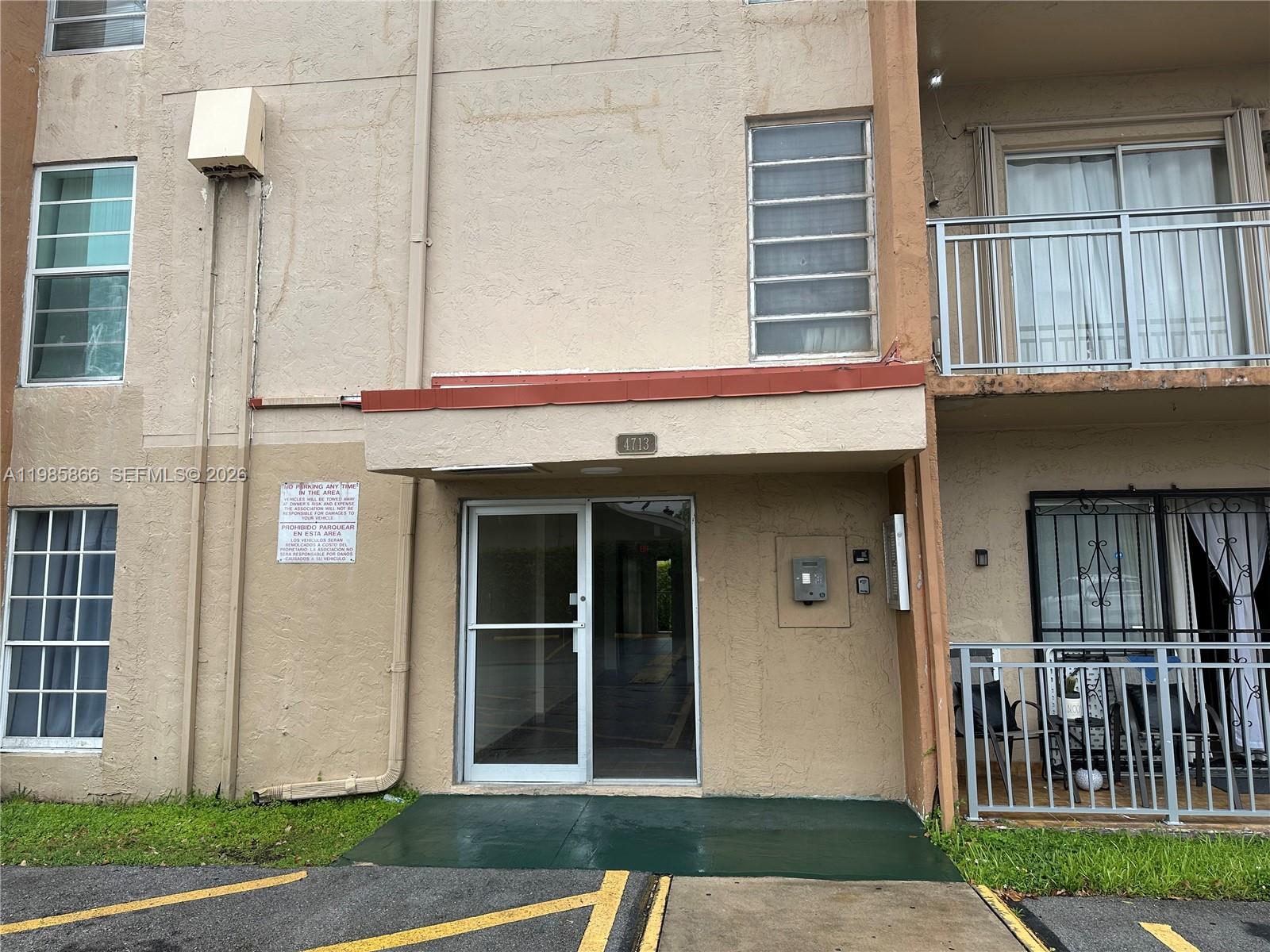 4713 NW 7th St #406-1