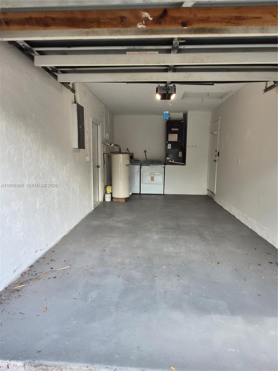 17316 NW 63rd Ave Hialeah, FL 33015