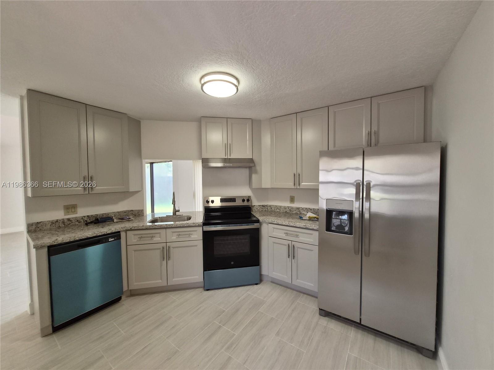 17316 NW 63rd Ave Hialeah, FL 33015