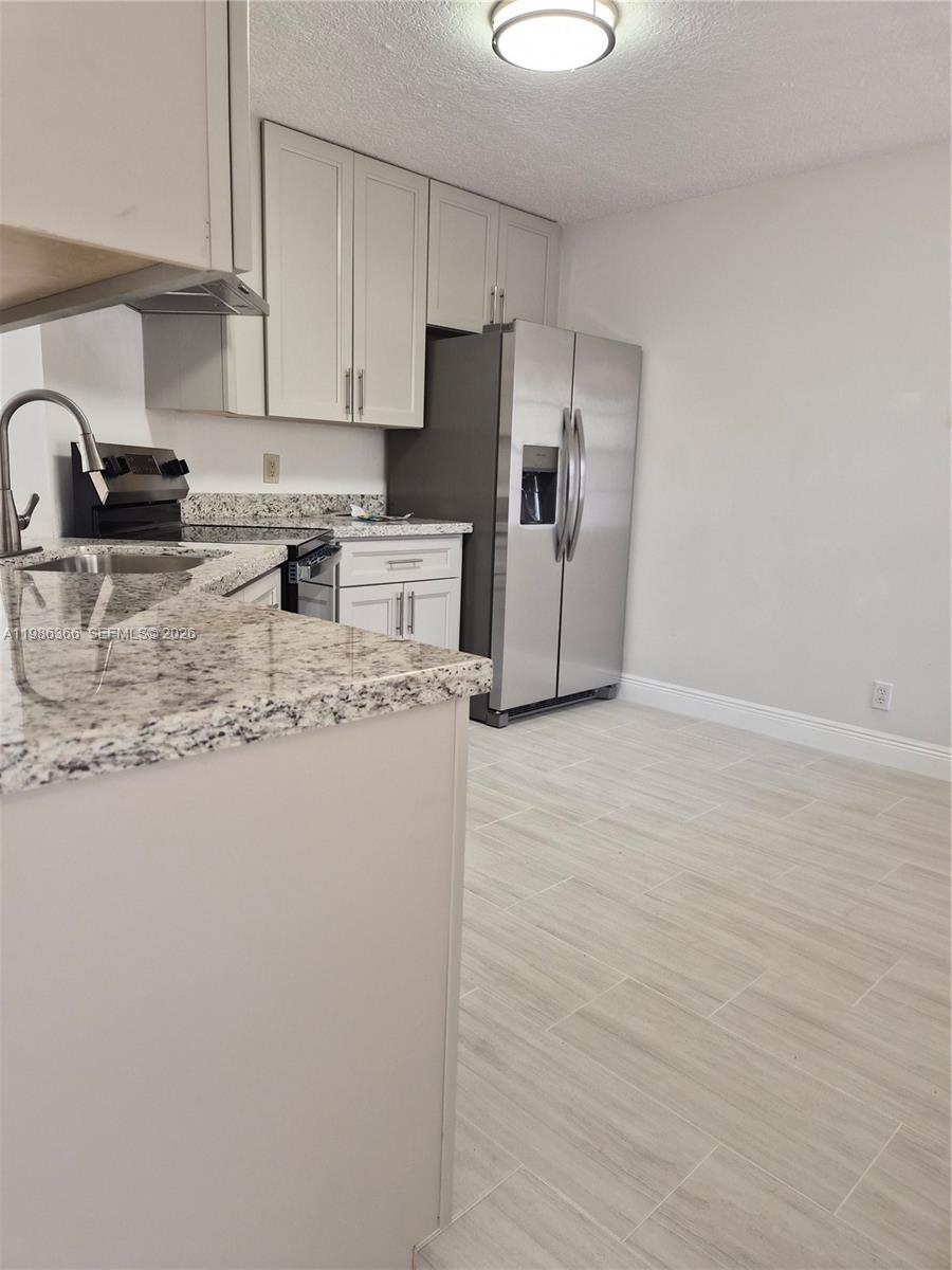 17316 NW 63rd Ave Hialeah, FL 33015