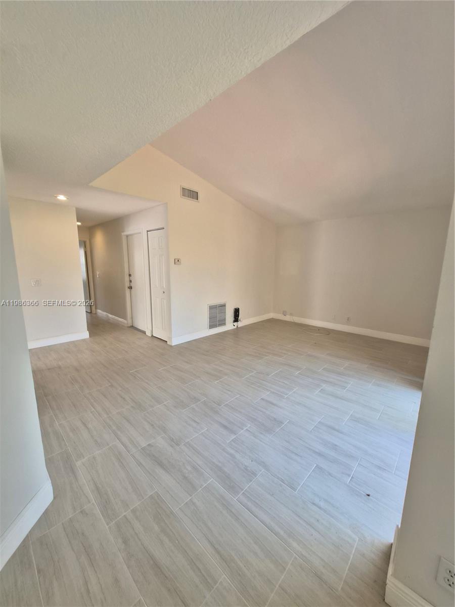 17316 NW 63rd Ave Hialeah, FL 33015