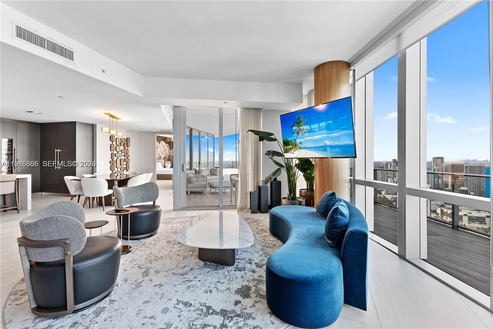 851 NE 1st Ave #5201 Miami, FL 33132