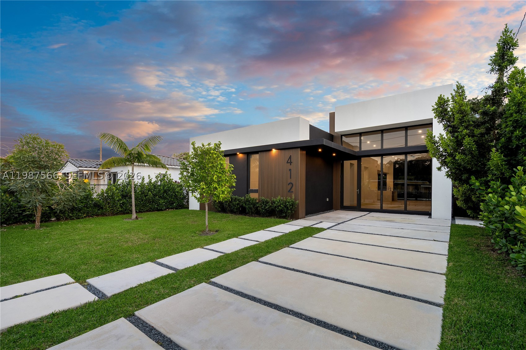 412 NW 47th St
