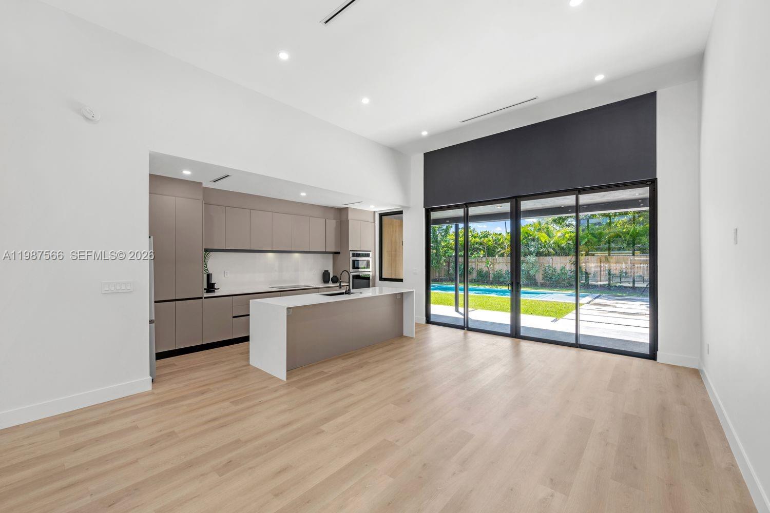 412 NW 47th St Miami, FL 33127