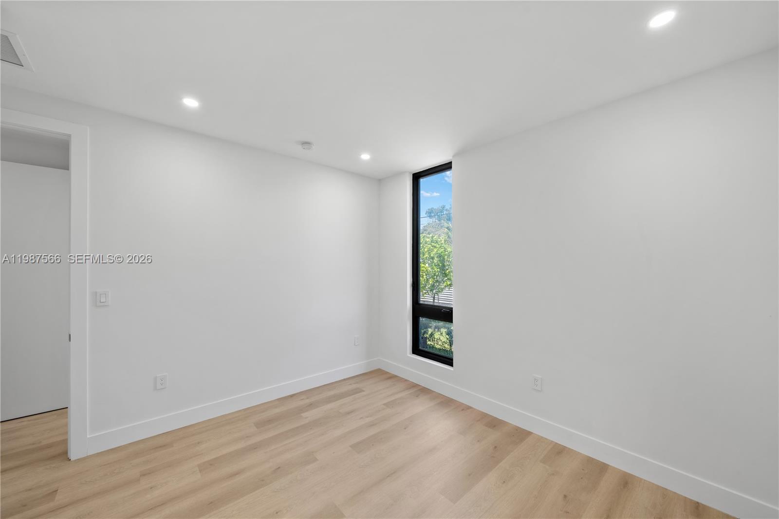 412 NW 47th St Miami, FL 33127