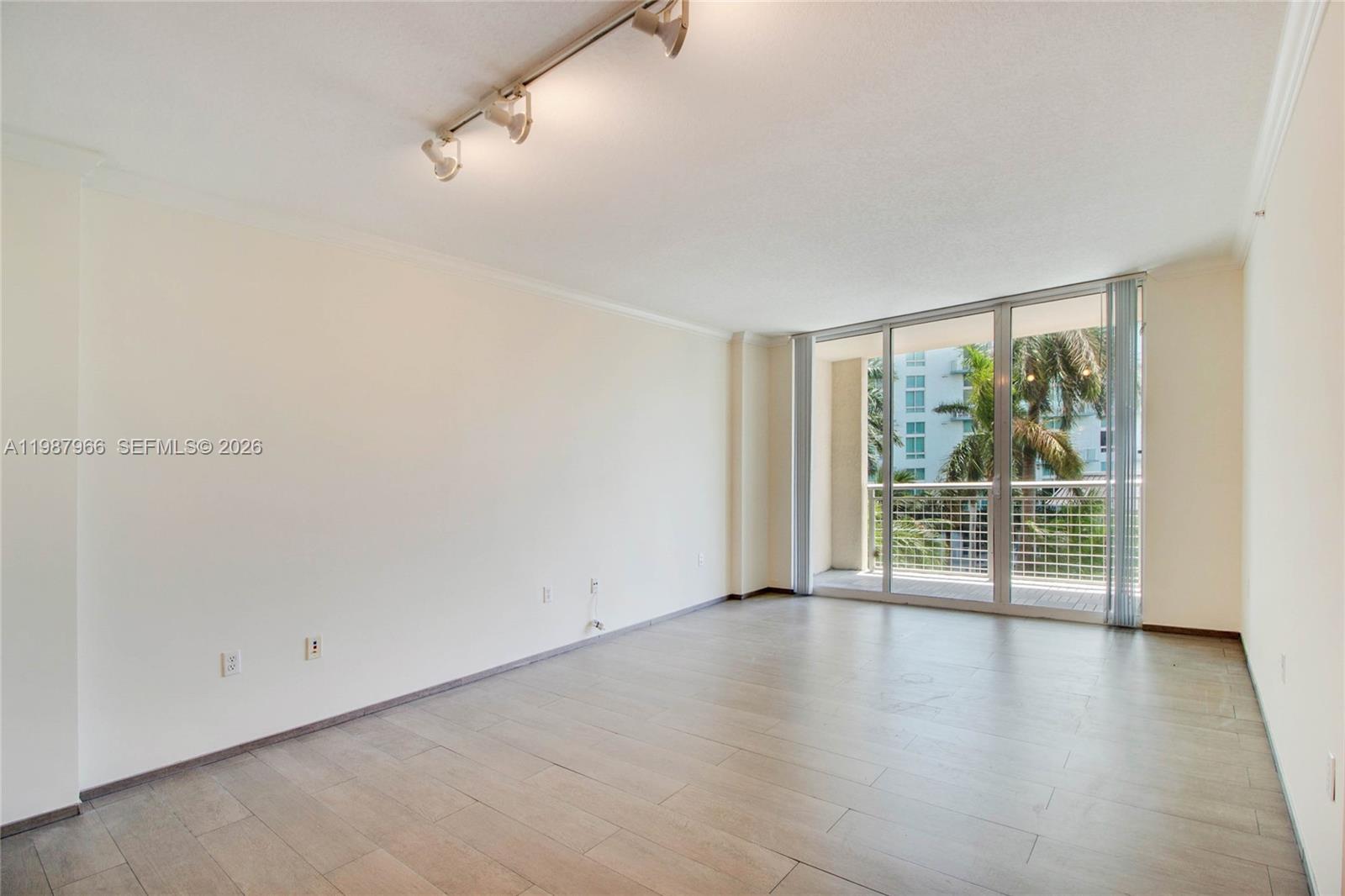 image Cite on the Bay East6