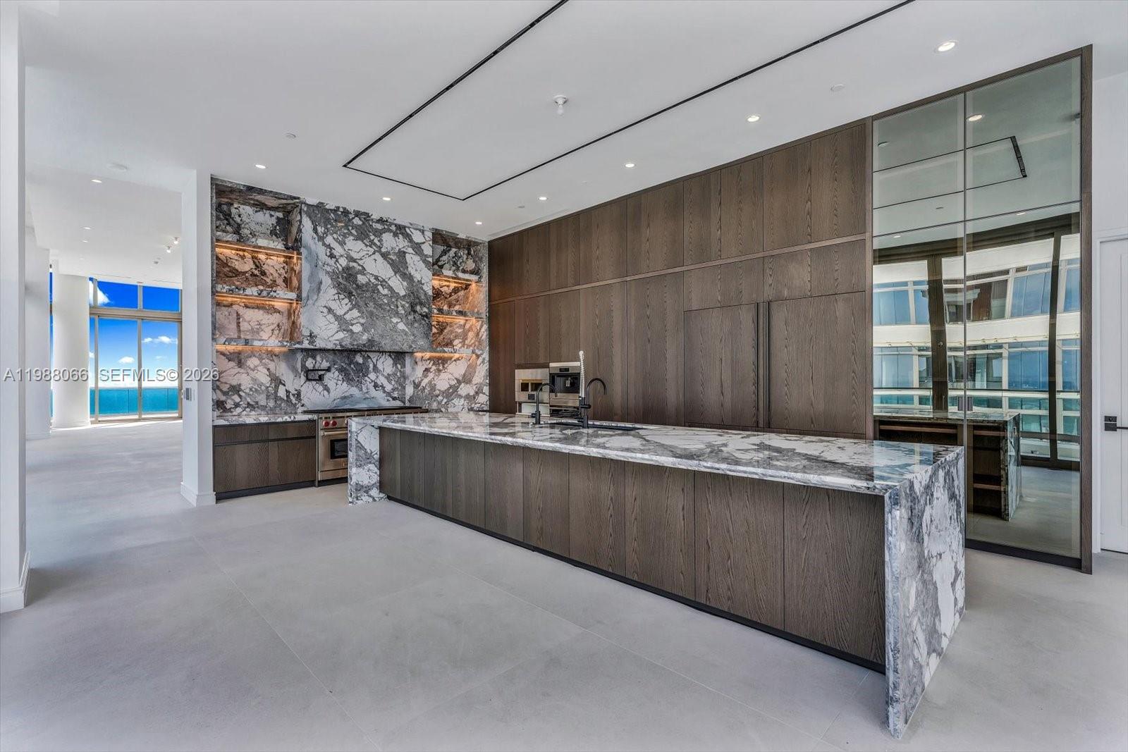 17901 Collins Ave #PH-01 Sunny Isles Beach, FL 33160