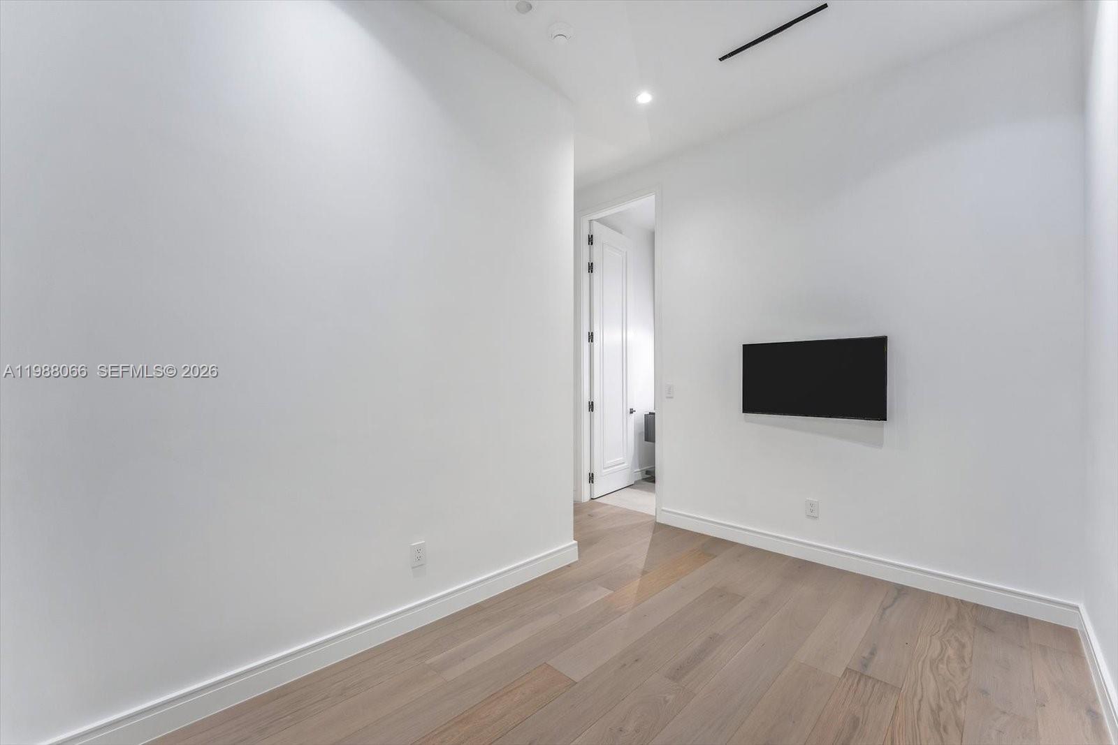 17901 Collins Ave #PH-01 Sunny Isles Beach, FL 33160