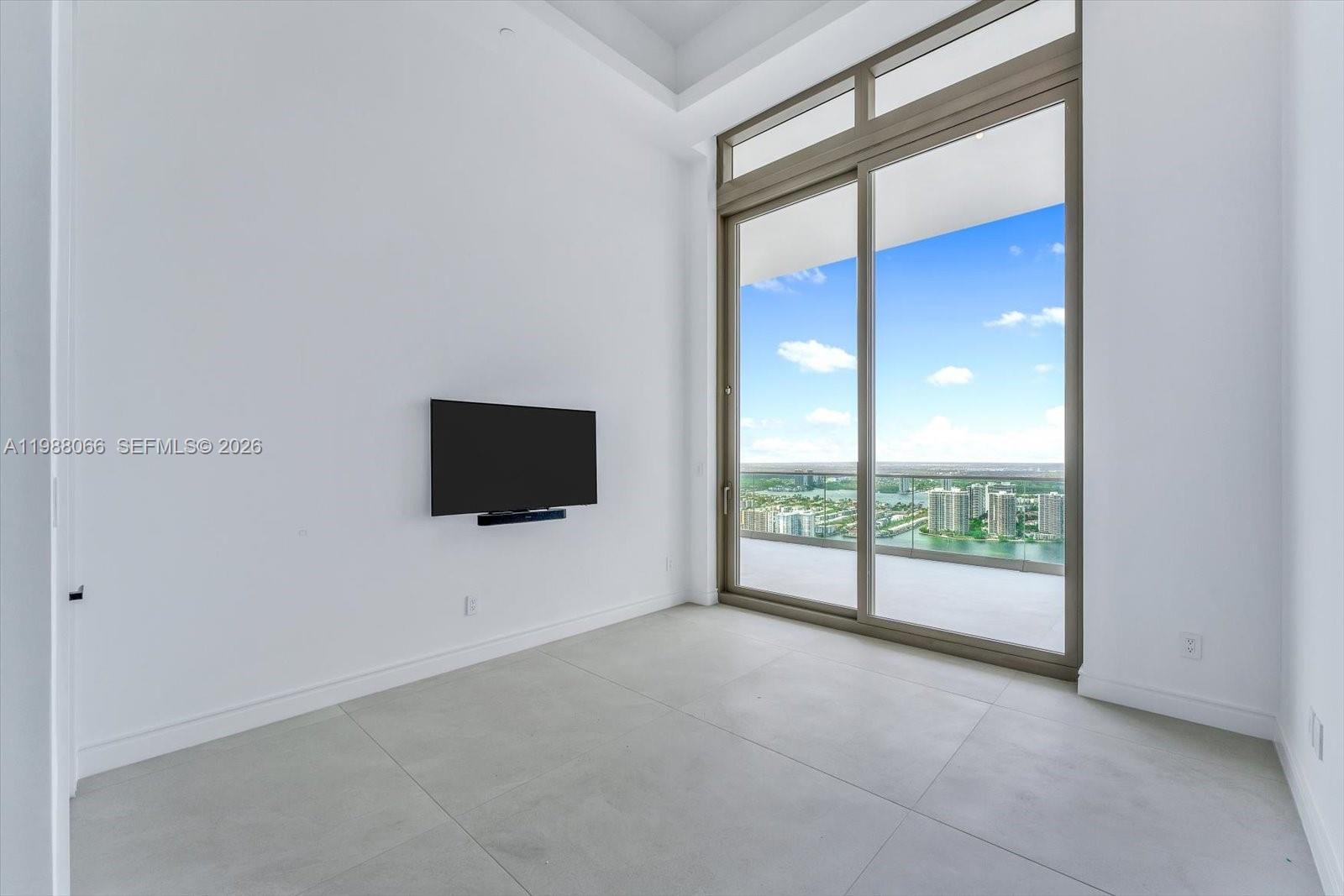 17901 Collins Ave #PH-01 Sunny Isles Beach, FL 33160