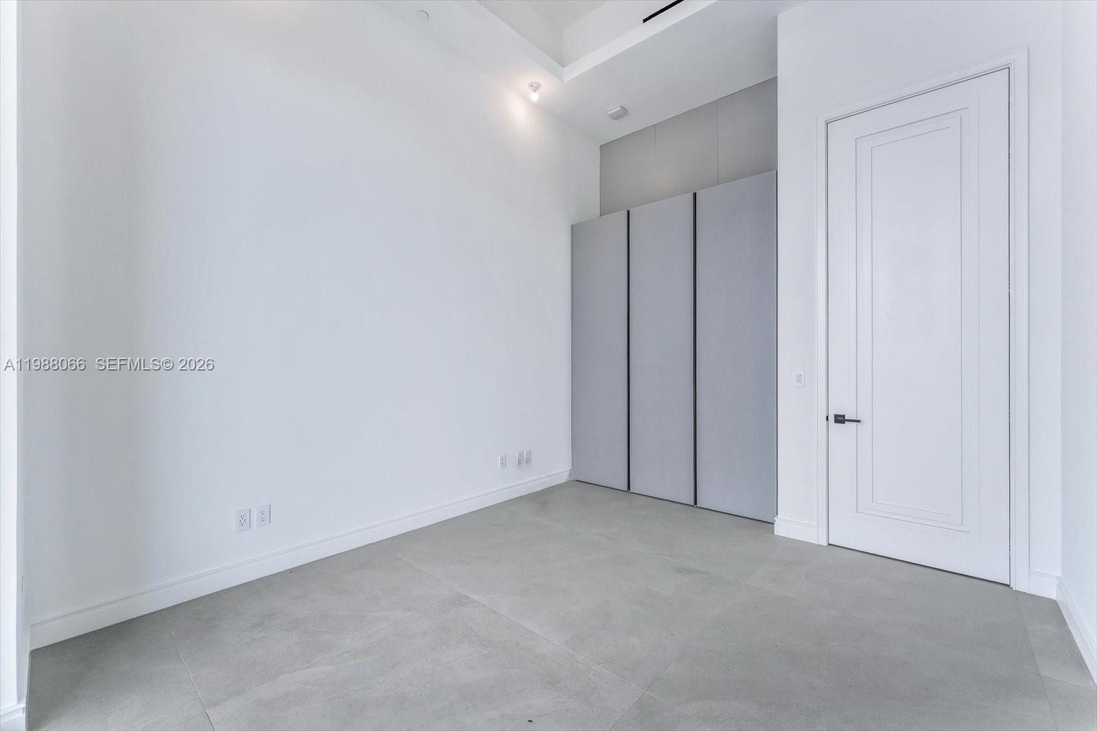 17901 Collins Ave #PH-01 Sunny Isles Beach, FL 33160