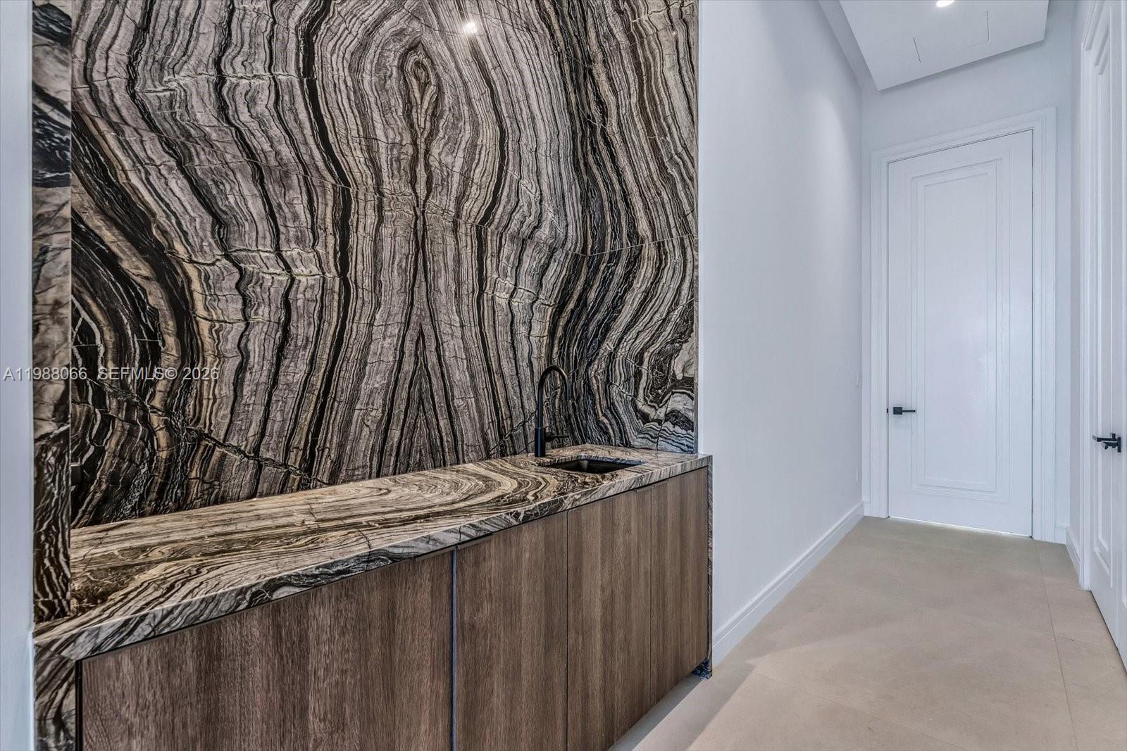 17901 Collins Ave #PH-01 Sunny Isles Beach, FL 33160