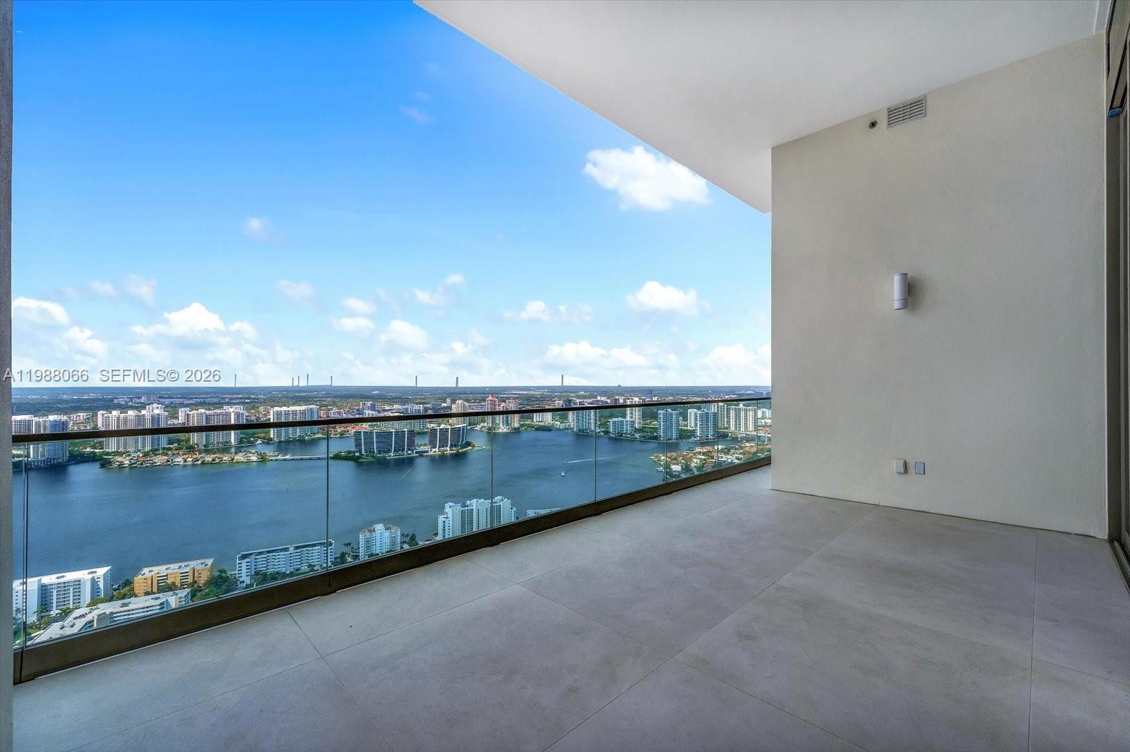 17901 Collins Ave #PH-01 Sunny Isles Beach, FL 33160