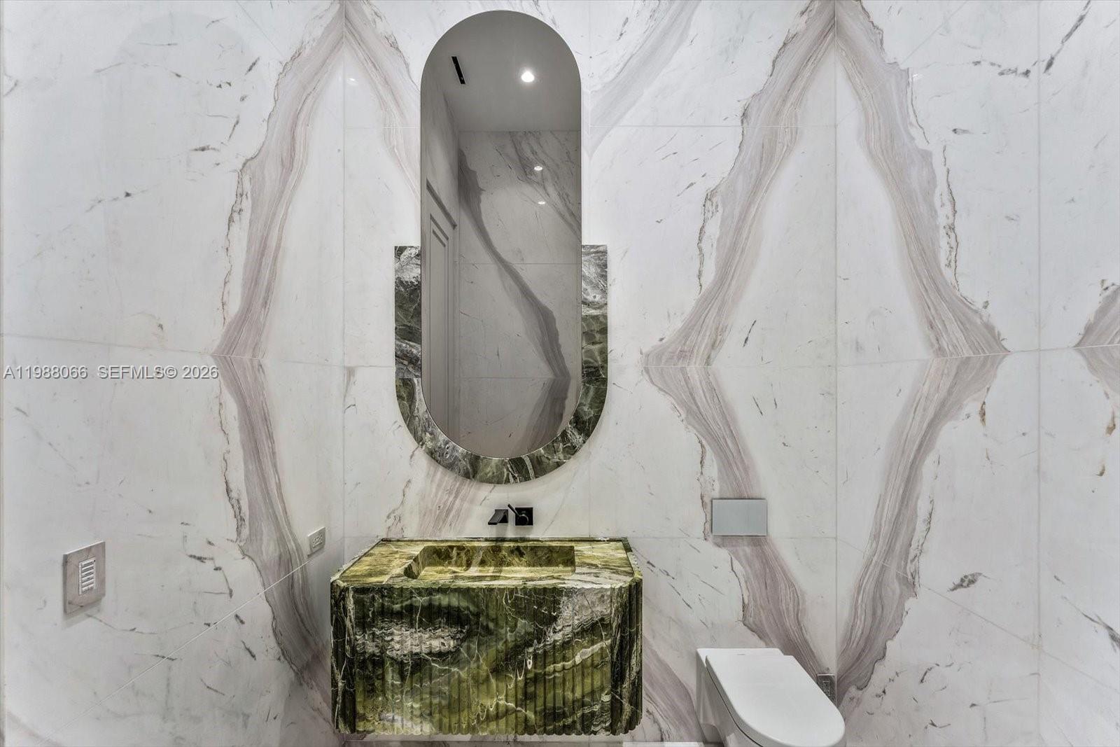 17901 Collins Ave #PH-01 Sunny Isles Beach, FL 33160