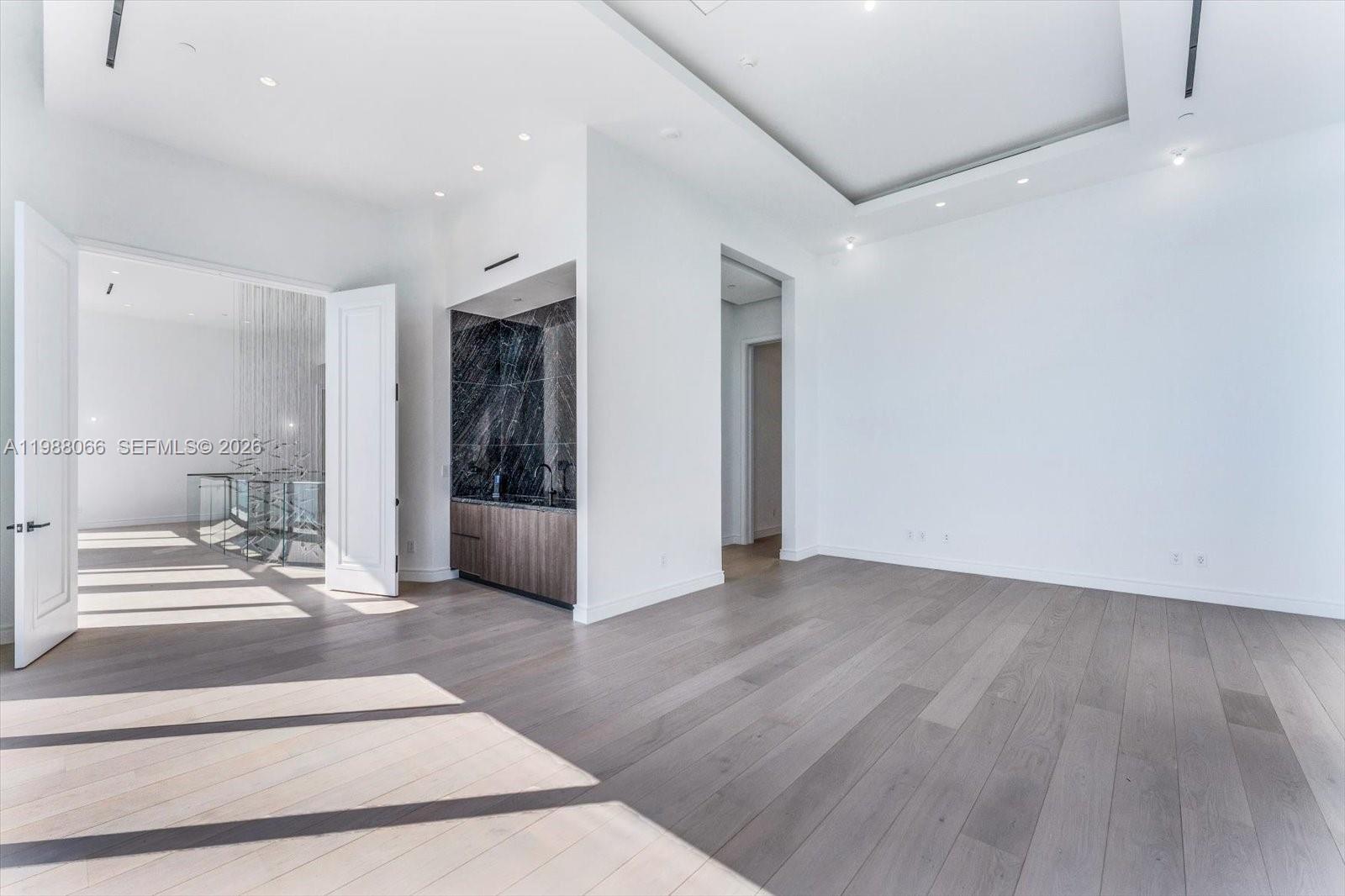 17901 Collins Ave #PH-01 Sunny Isles Beach, FL 33160