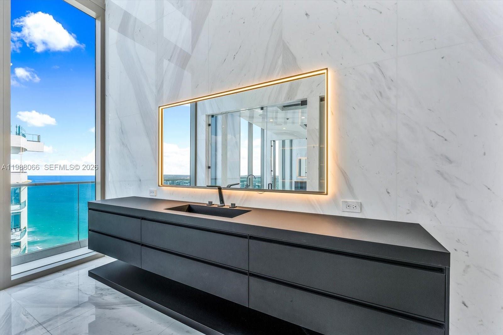 17901 Collins Ave #PH-01 Sunny Isles Beach, FL 33160