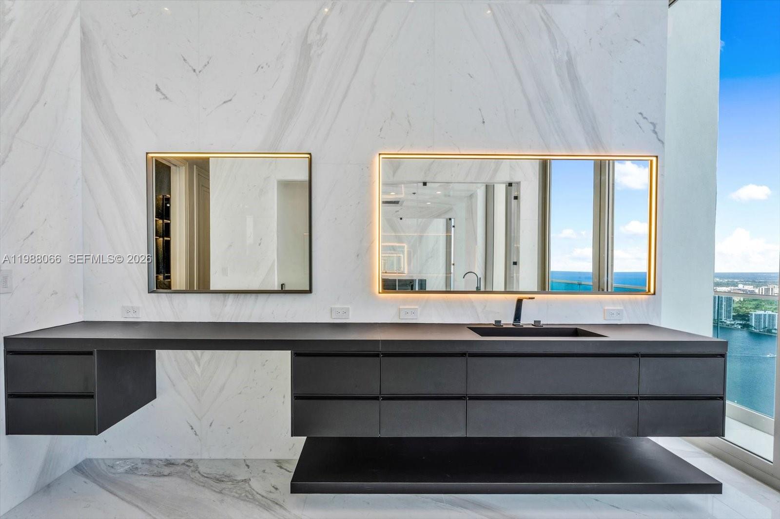 17901 Collins Ave #PH-01 Sunny Isles Beach, FL 33160