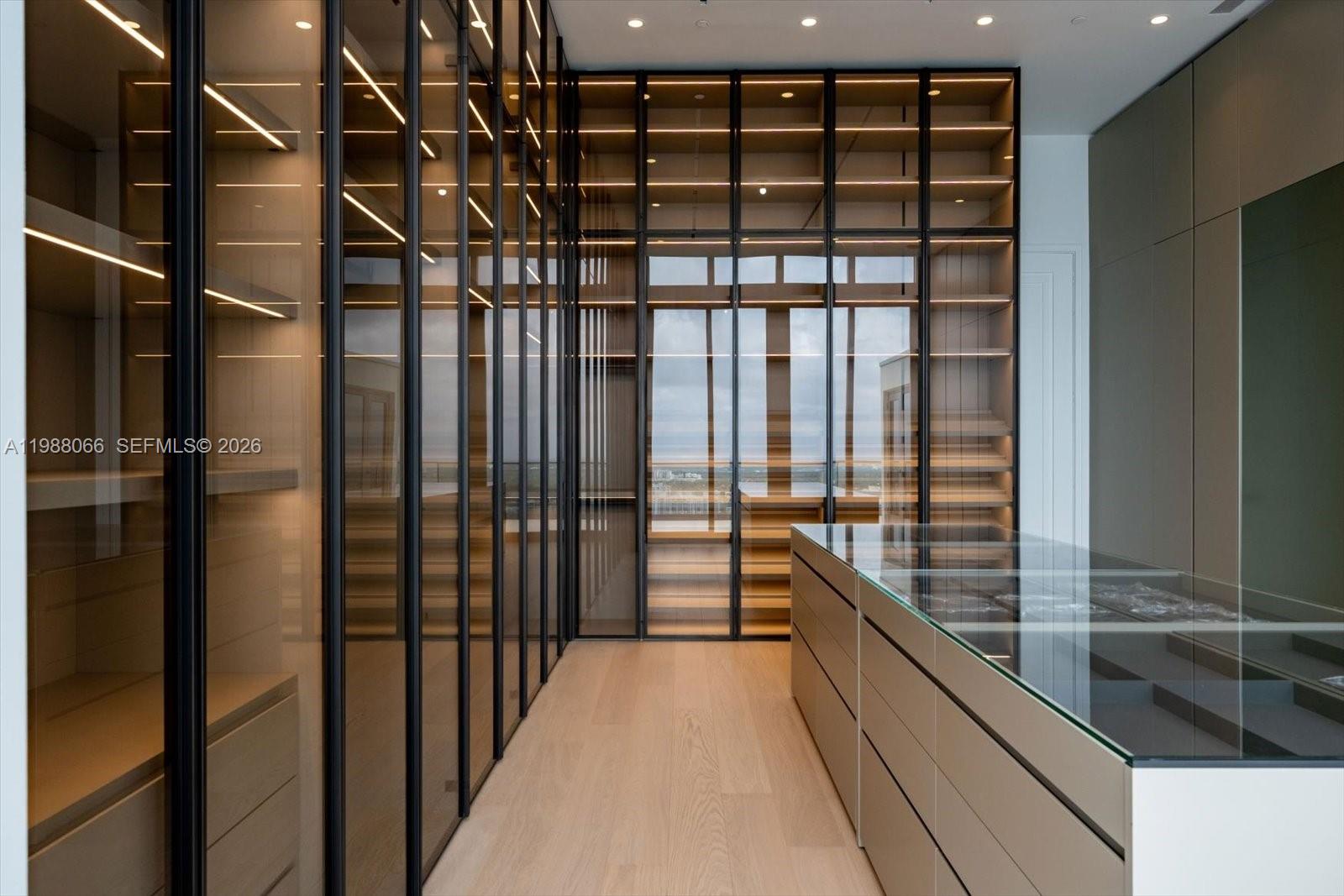 17901 Collins Ave #PH-01 Sunny Isles Beach, FL 33160