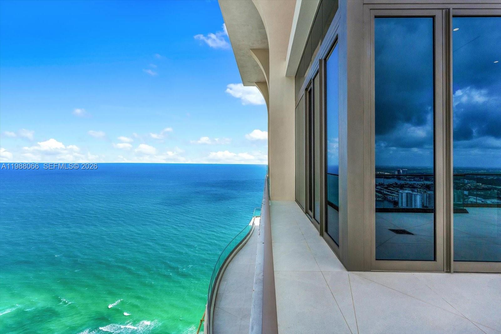 17901 Collins Ave #PH-01 Sunny Isles Beach, FL 33160