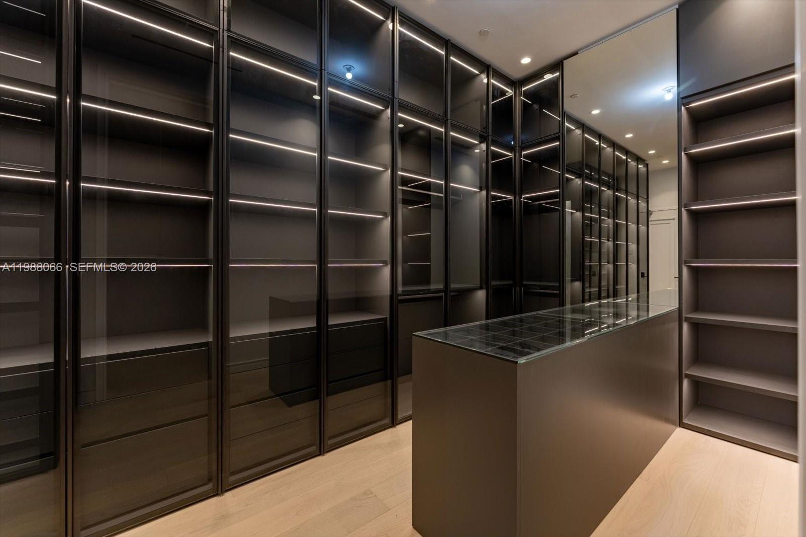 17901 Collins Ave #PH-01 Sunny Isles Beach, FL 33160