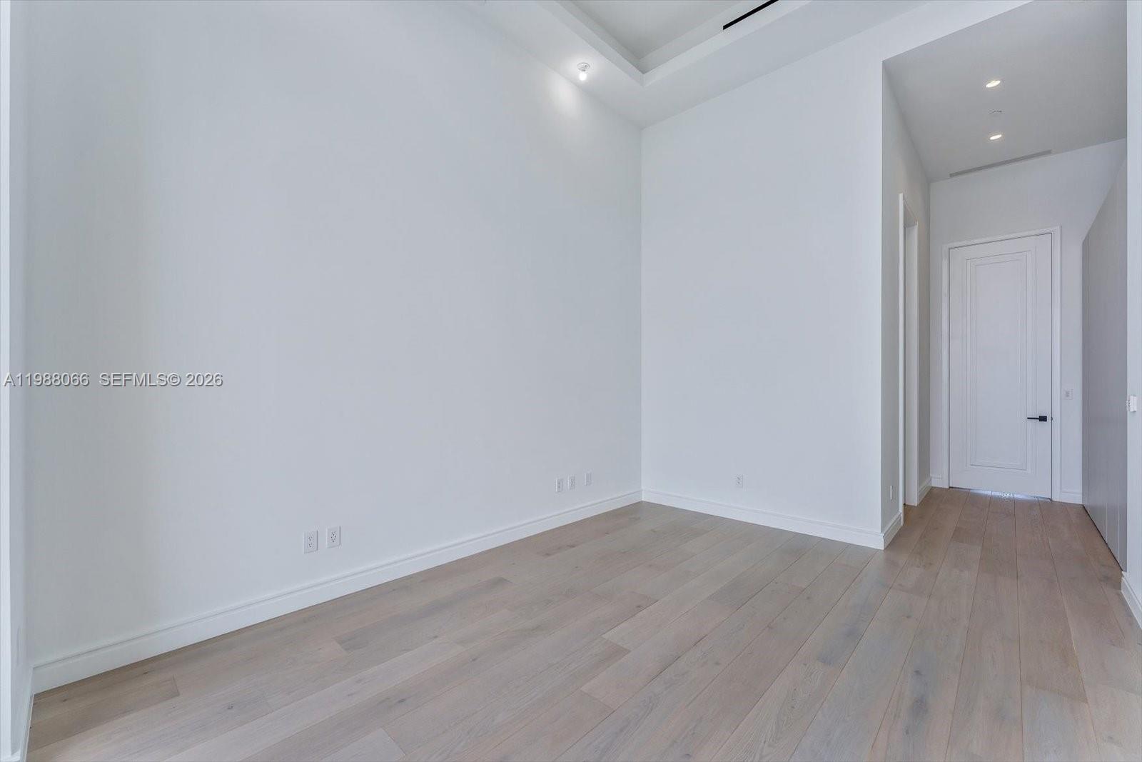 17901 Collins Ave #PH-01 Sunny Isles Beach, FL 33160