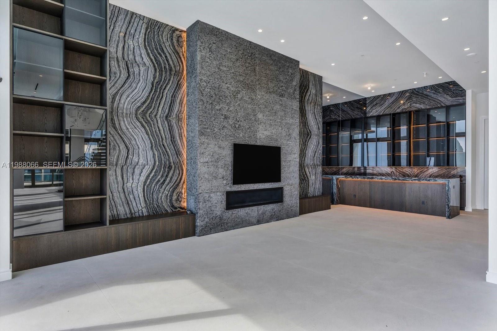 17901 Collins Ave #PH-01 Sunny Isles Beach, FL 33160