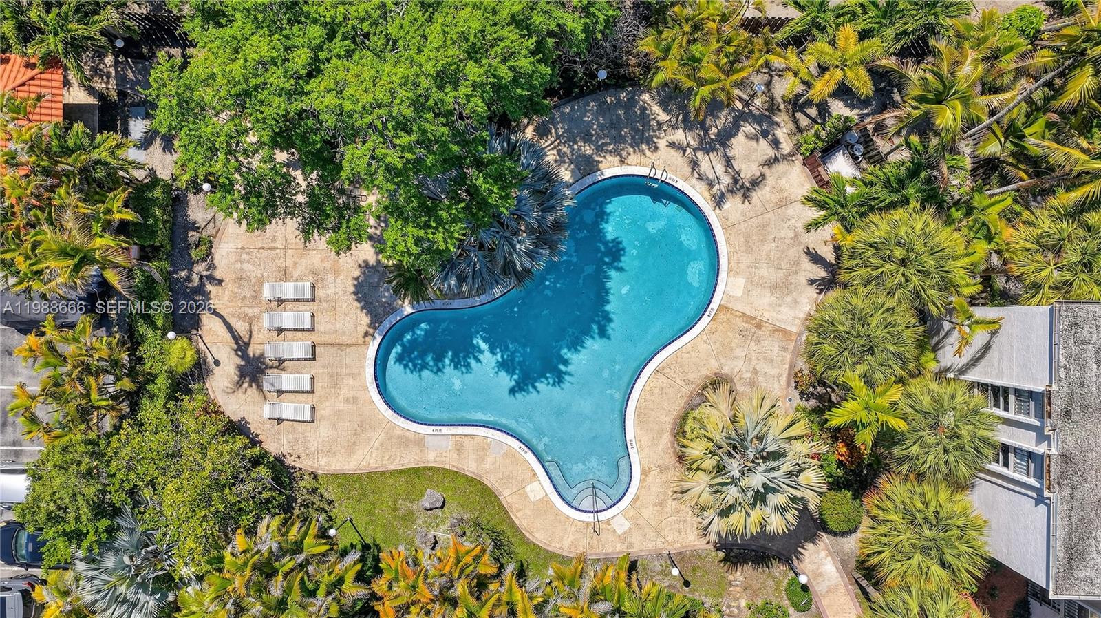 6904 N Kendall Dr #F104 Pinecrest, FL 33156