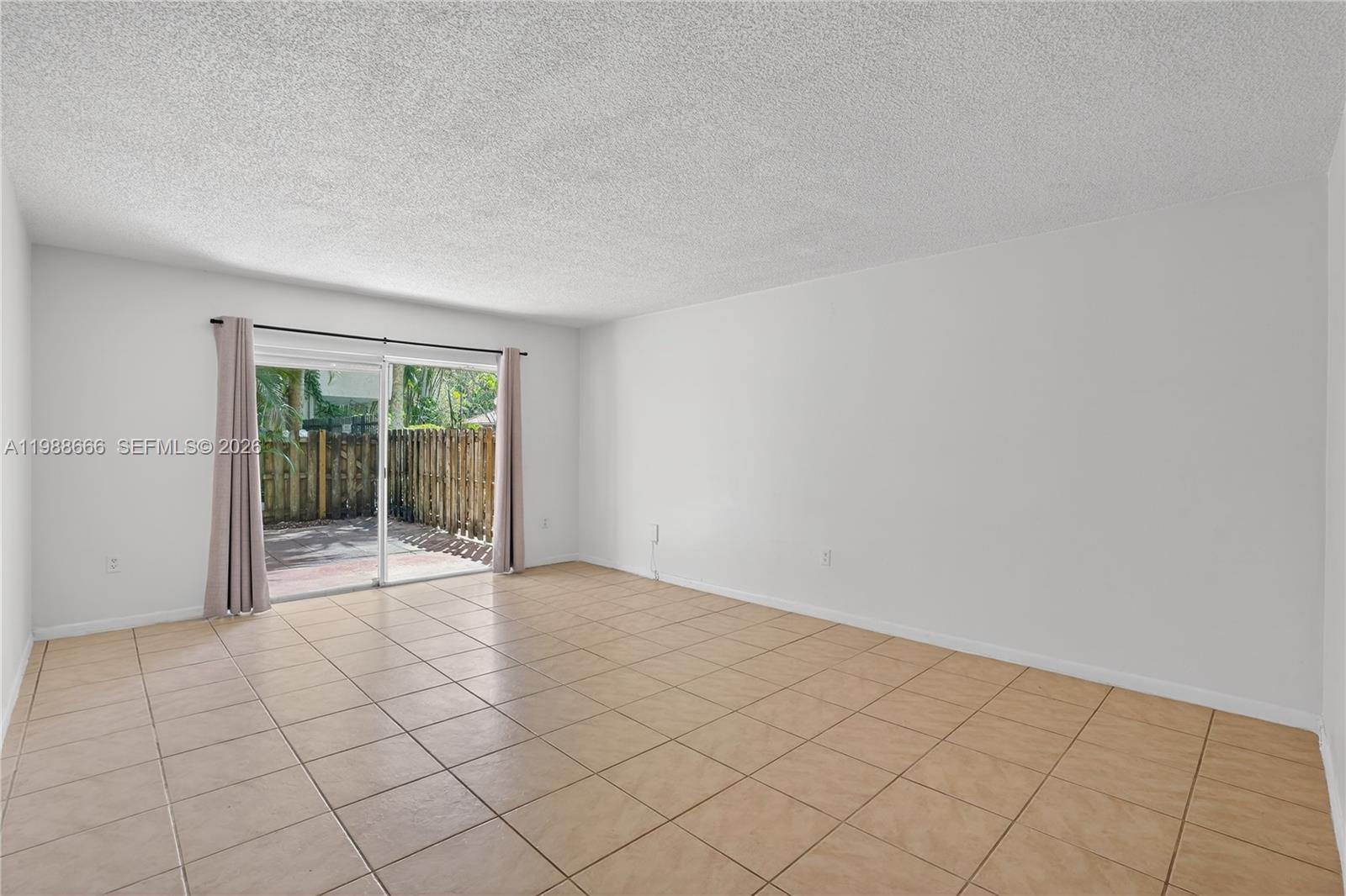 6904 N Kendall Dr #F104 Pinecrest, FL 33156