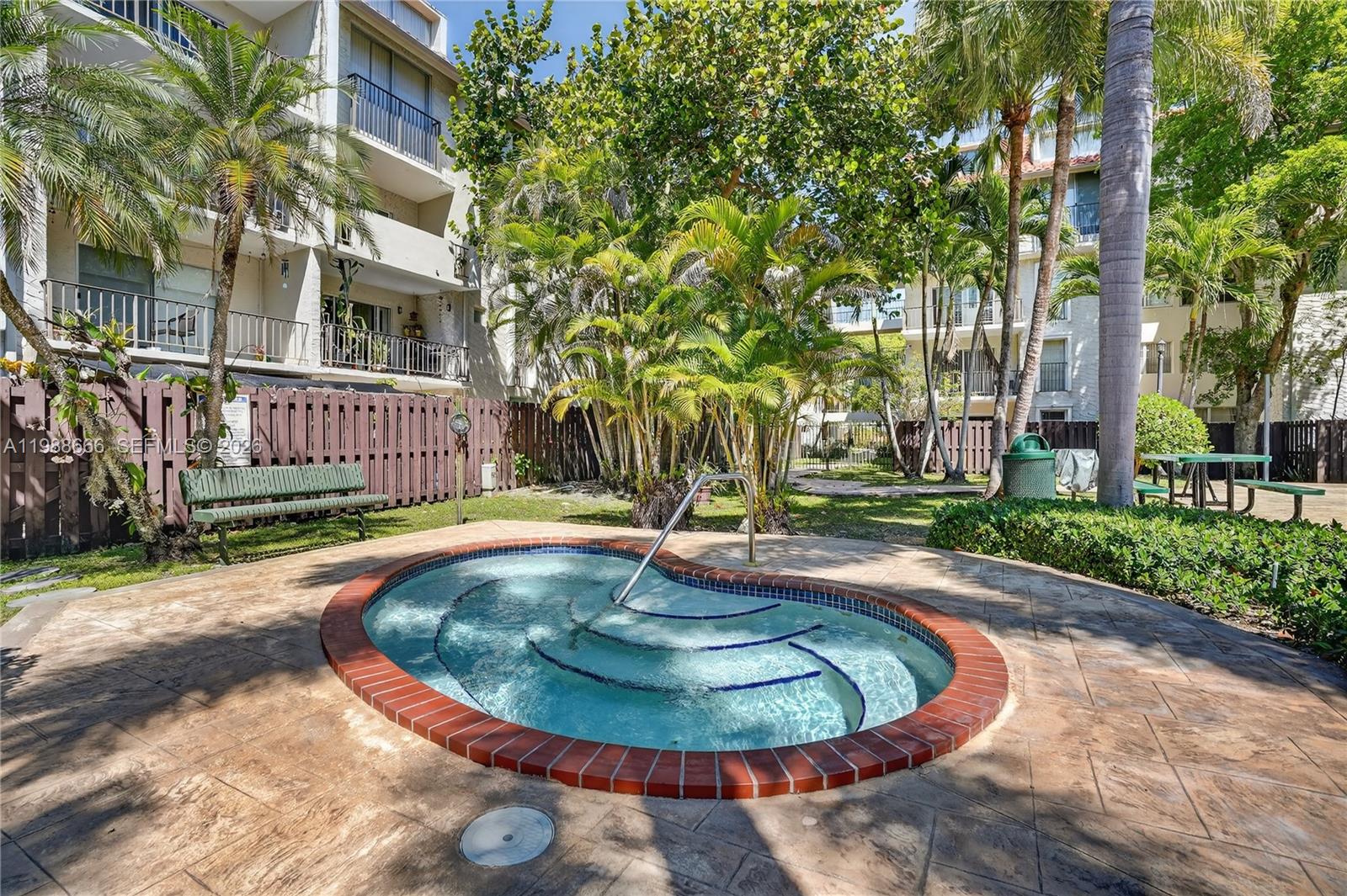 6904 N Kendall Dr #F104 Pinecrest, FL 33156