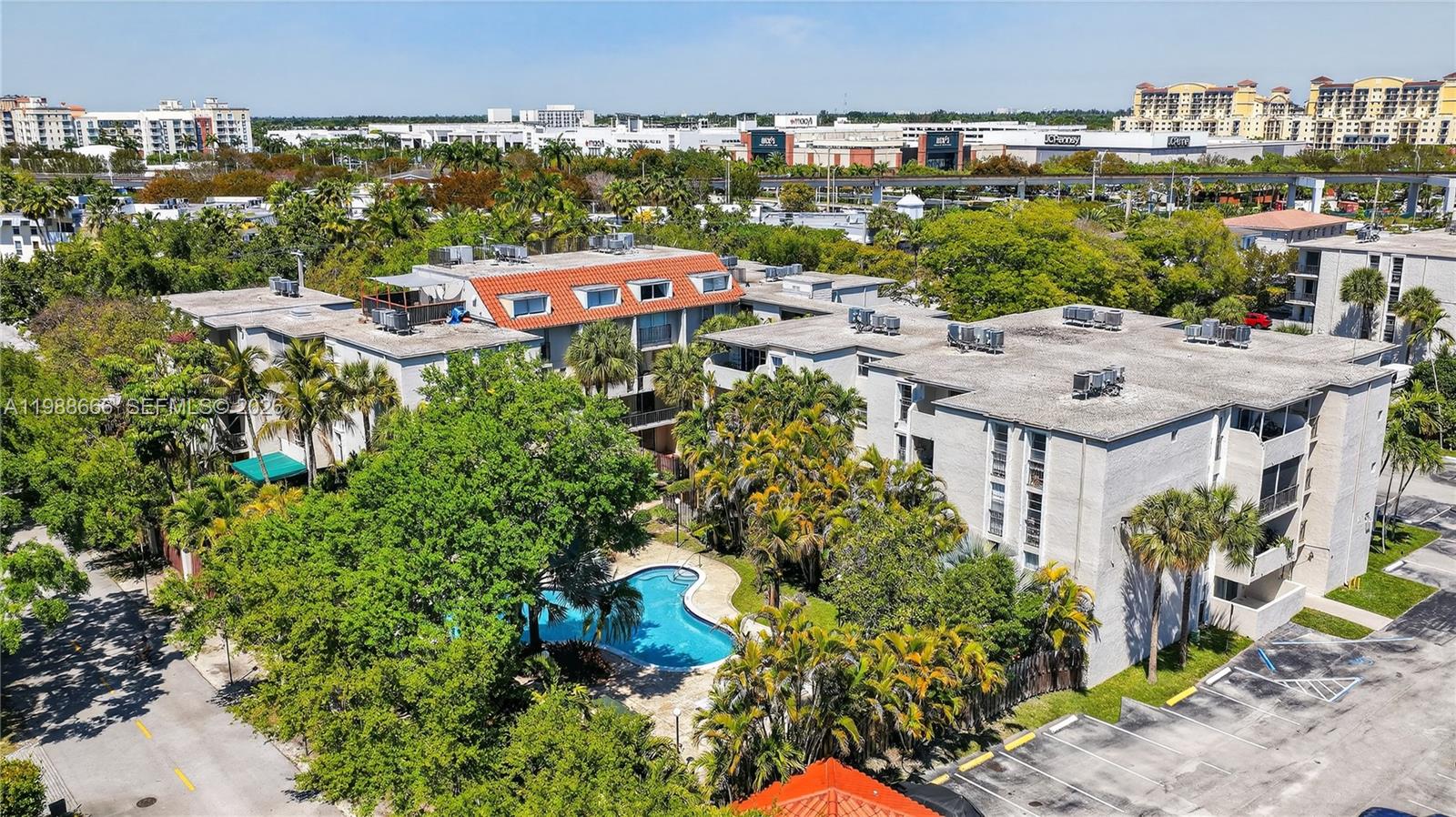 6904 N Kendall Dr #F104 Pinecrest, FL 33156