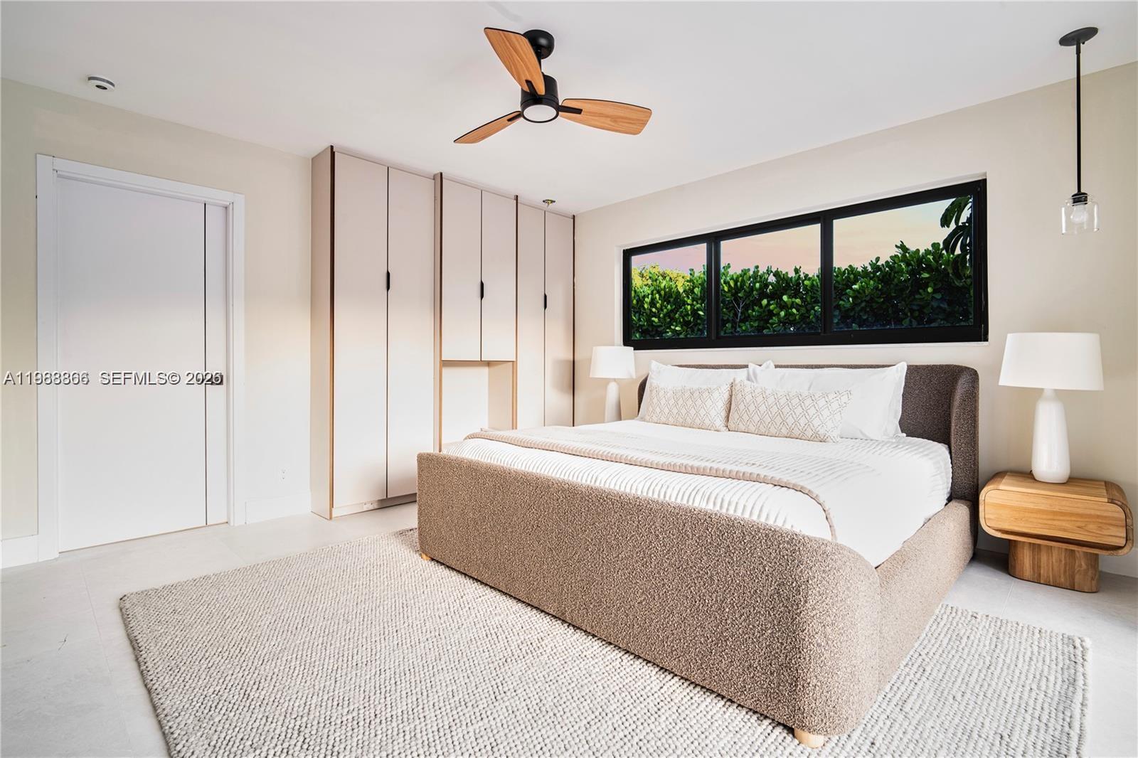 5561 NE 28th Ave Fort Lauderdale, FL 33308