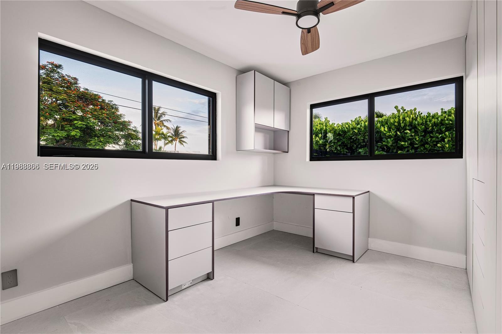 5561 NE 28th Ave Fort Lauderdale, FL 33308