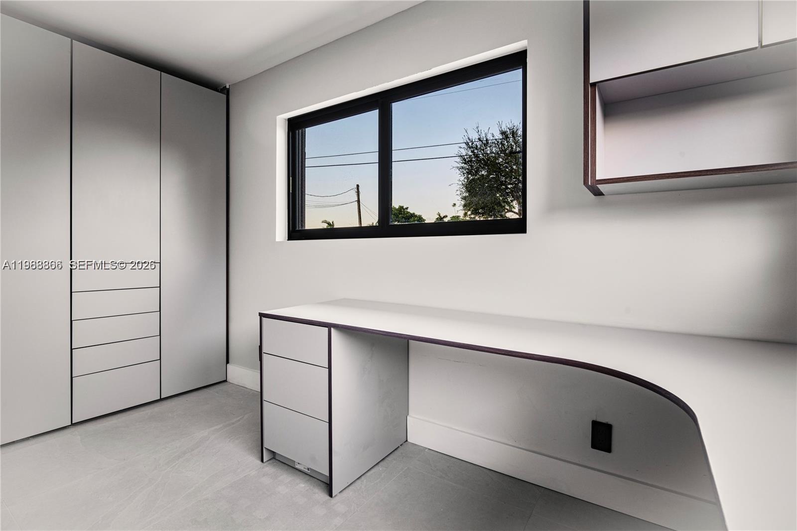 5561 NE 28th Ave Fort Lauderdale, FL 33308