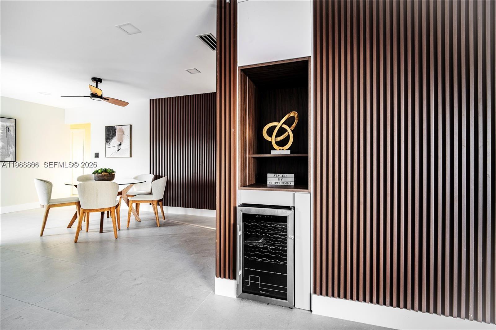 5561 NE 28th Ave Fort Lauderdale, FL 33308