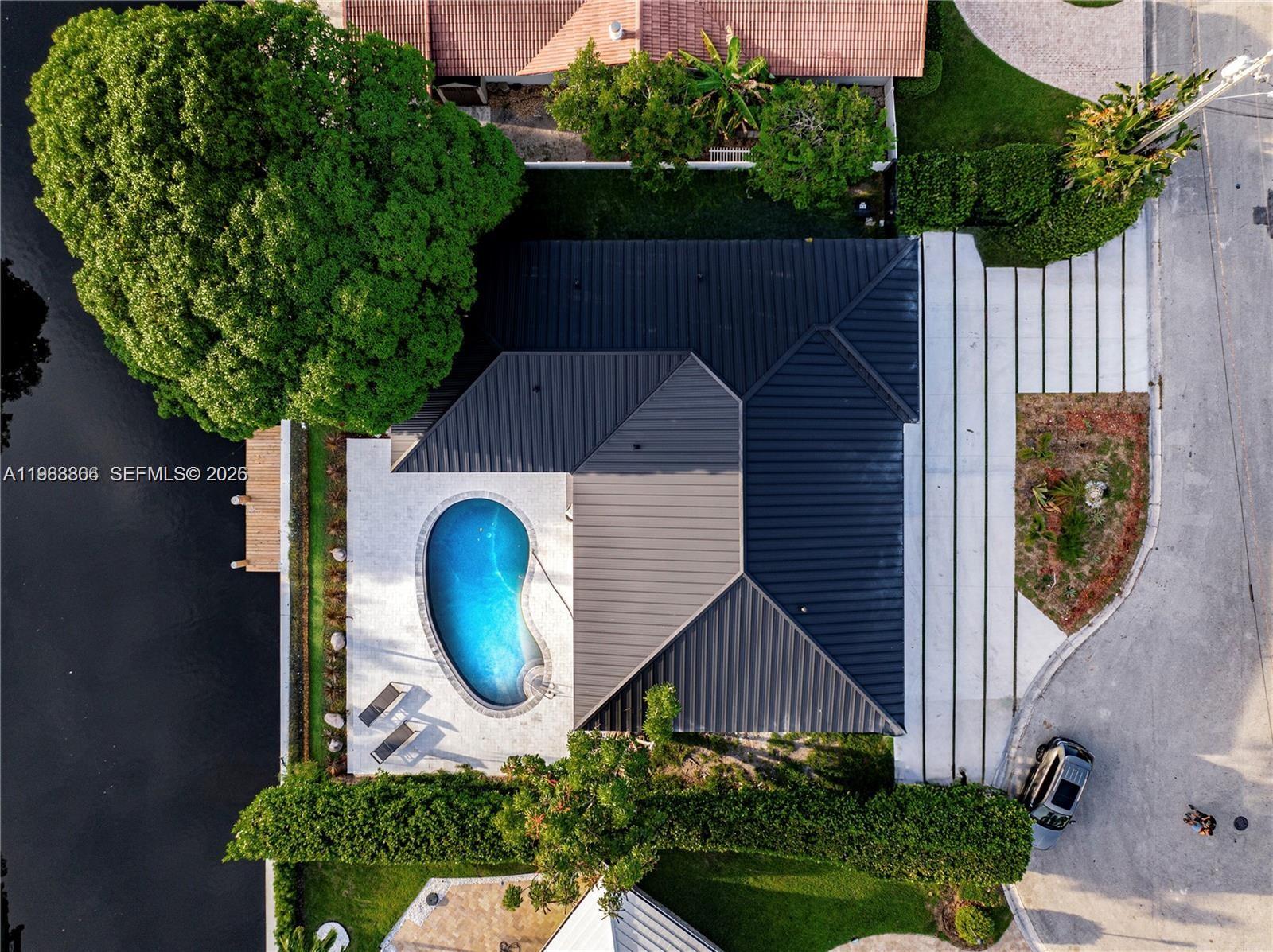 5561 NE 28th Ave Fort Lauderdale, FL 33308