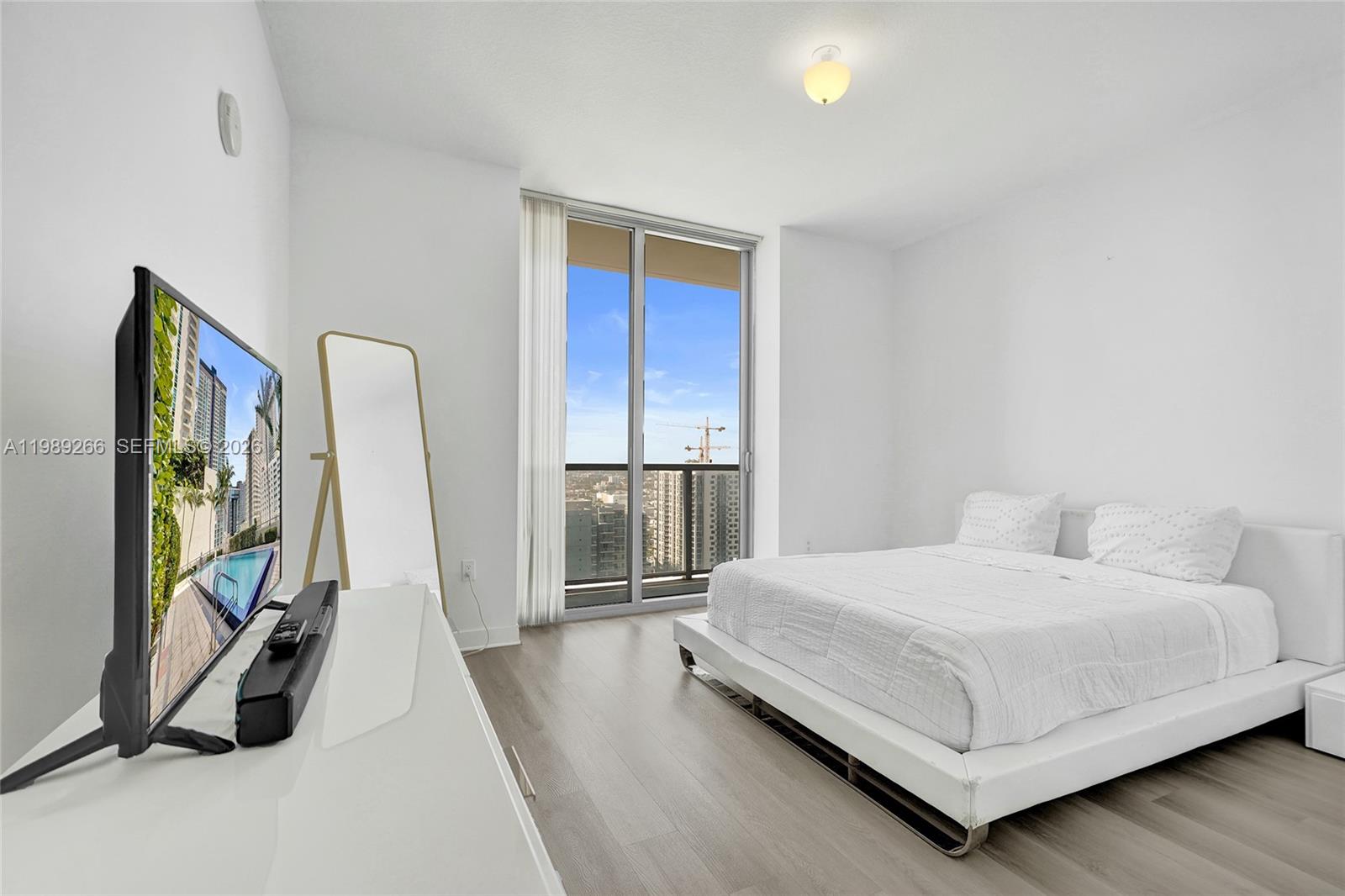 1111 SW 1st Ave #3514-N Miami, FL 33130