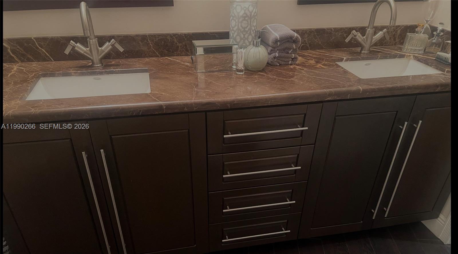 19195 NE 36th Ct #2304 Aventura, FL 33180